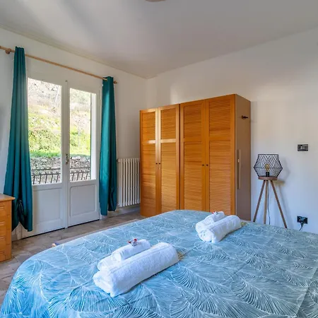 Simone Vacanze - Casa Utopia Molini di Triora